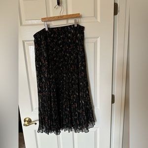 Abercrombie pleated floral skirt